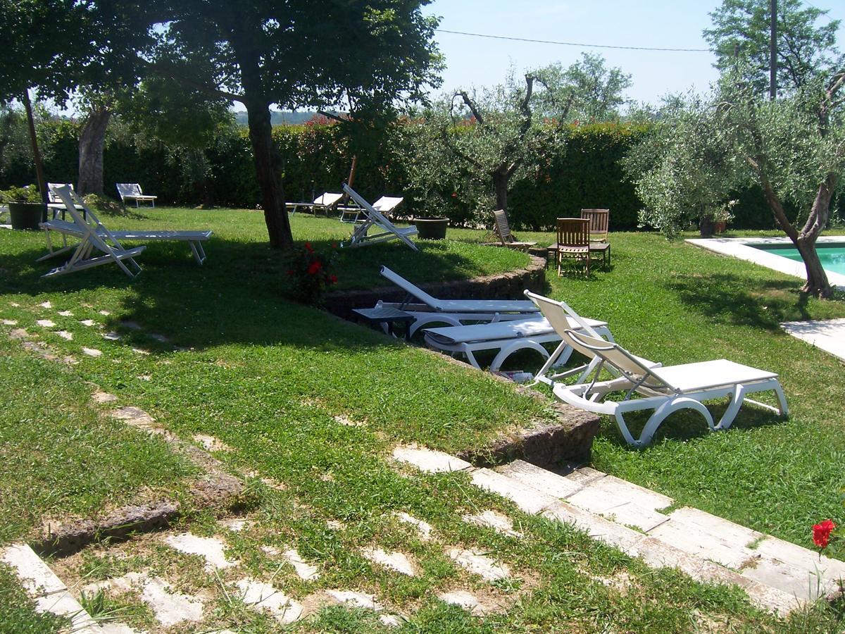 Agriturismo Le Due Querce Lazzeretto Exteriör bild